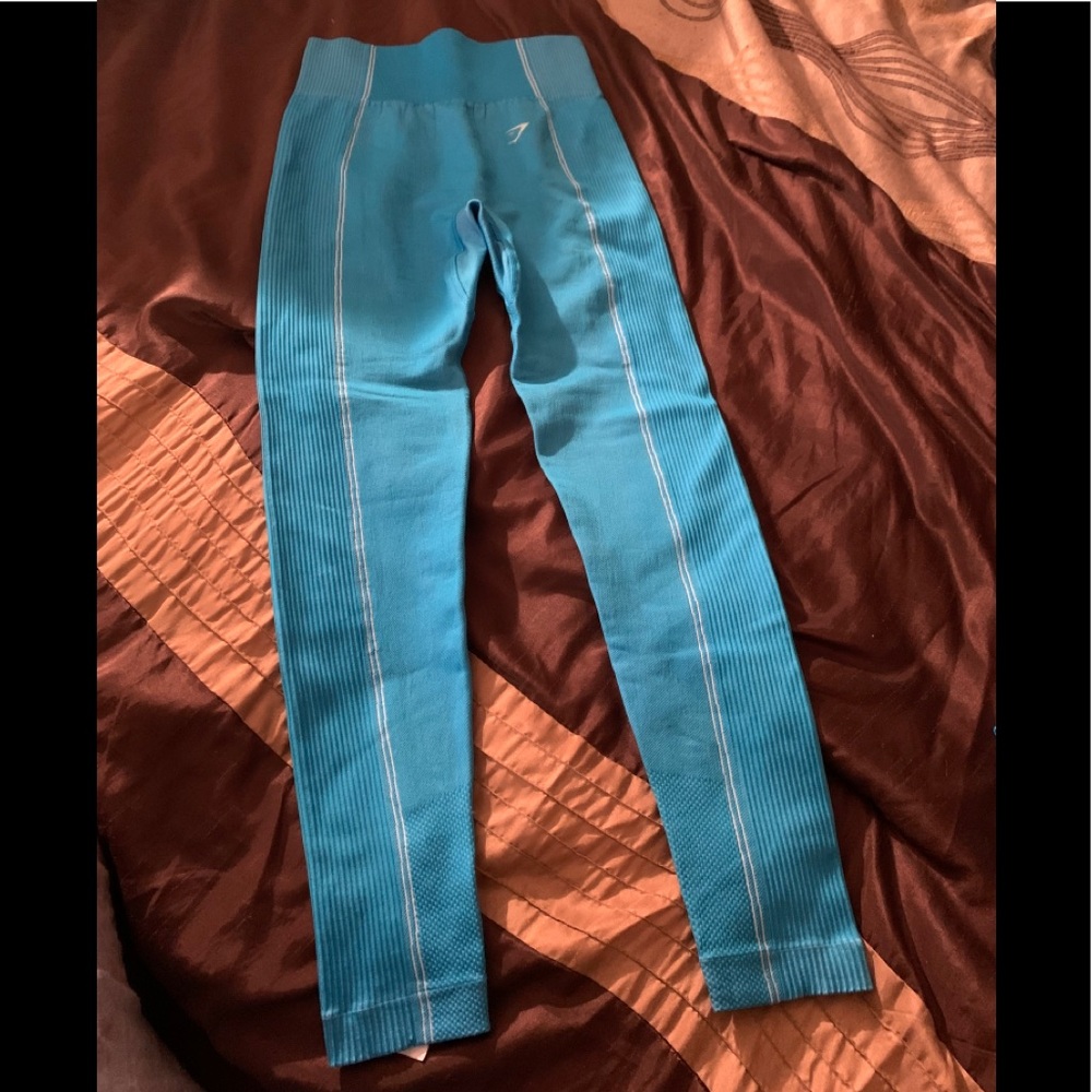 Gymshark set - Picture 4 of 6
